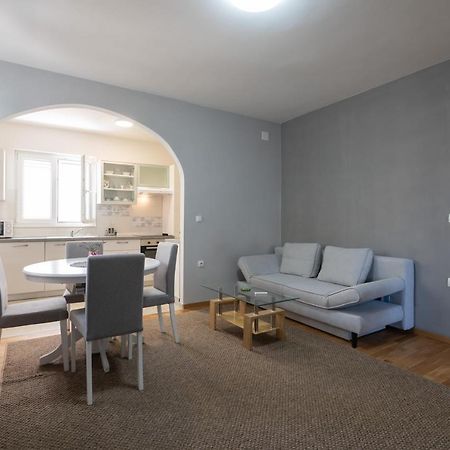 Modern Apartment Edda - Quiet Area - Close To Old Town And Beaches Zadar Bagian luar foto
