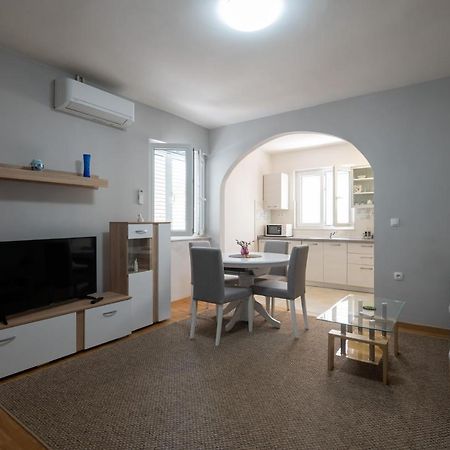 Modern Apartment Edda - Quiet Area - Close To Old Town And Beaches Zadar Bagian luar foto