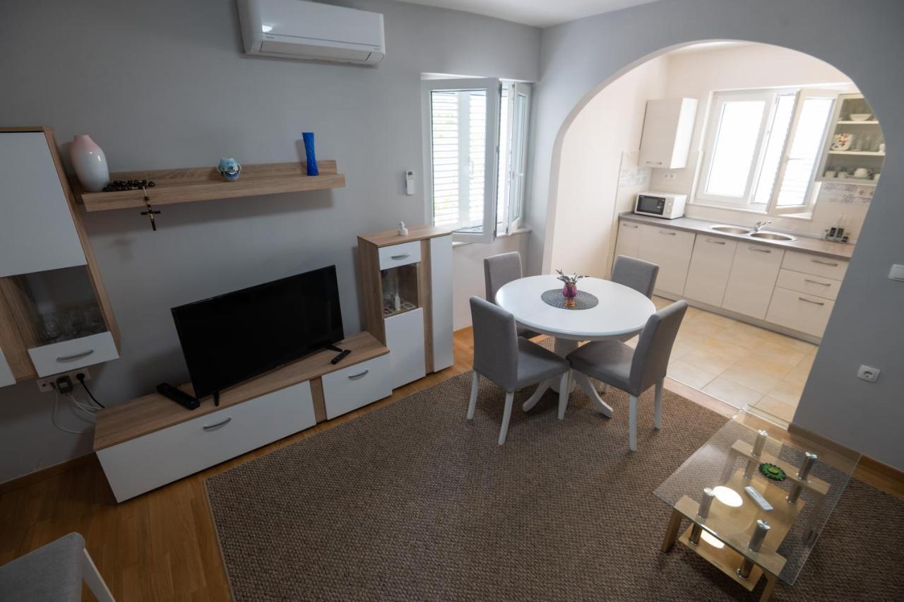 Modern Apartment Edda - Quiet Area - Close To Old Town And Beaches Zadar Bagian luar foto